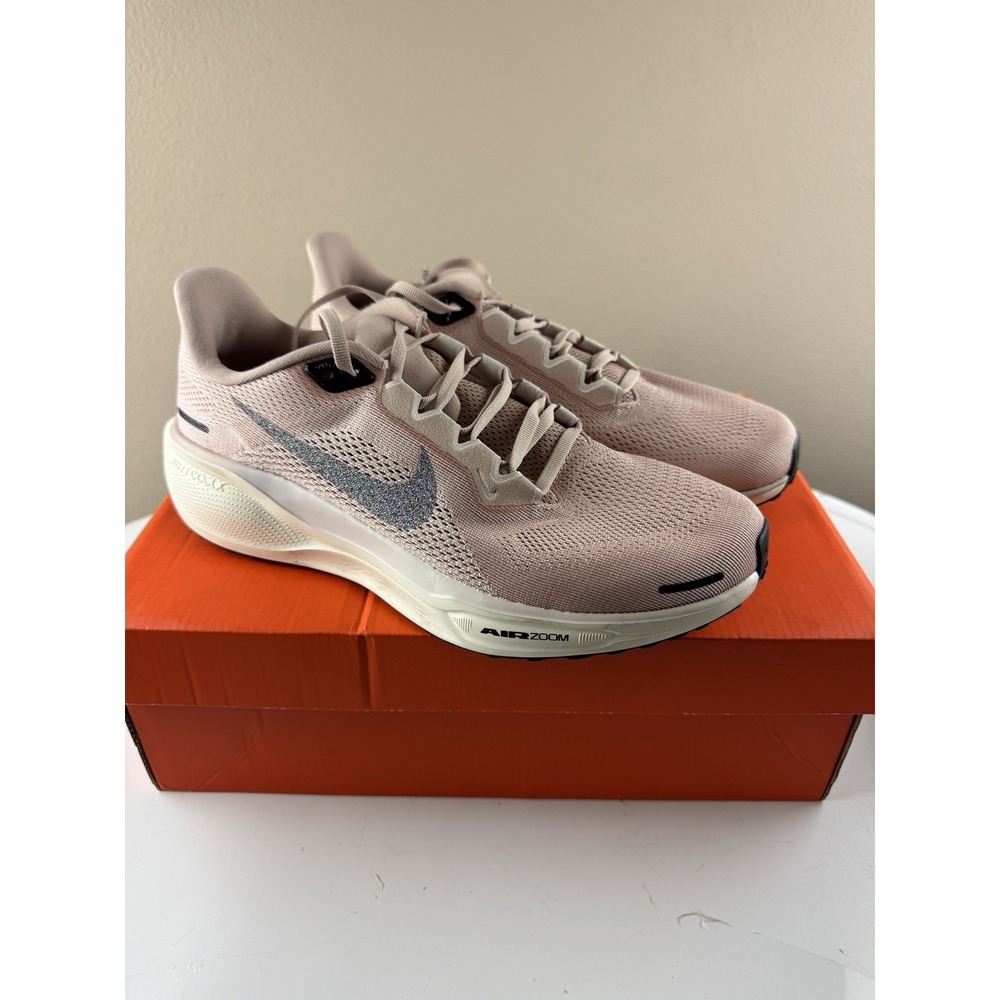 Women's Nike Pegasus 41 Road Running Shoes. Size 9.5